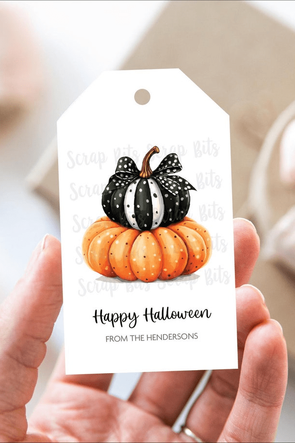 Stacked Pumpkins Halloween Tags, Black + White Polka Dots . Halloween Treat Bag Tags - Scrap Bits