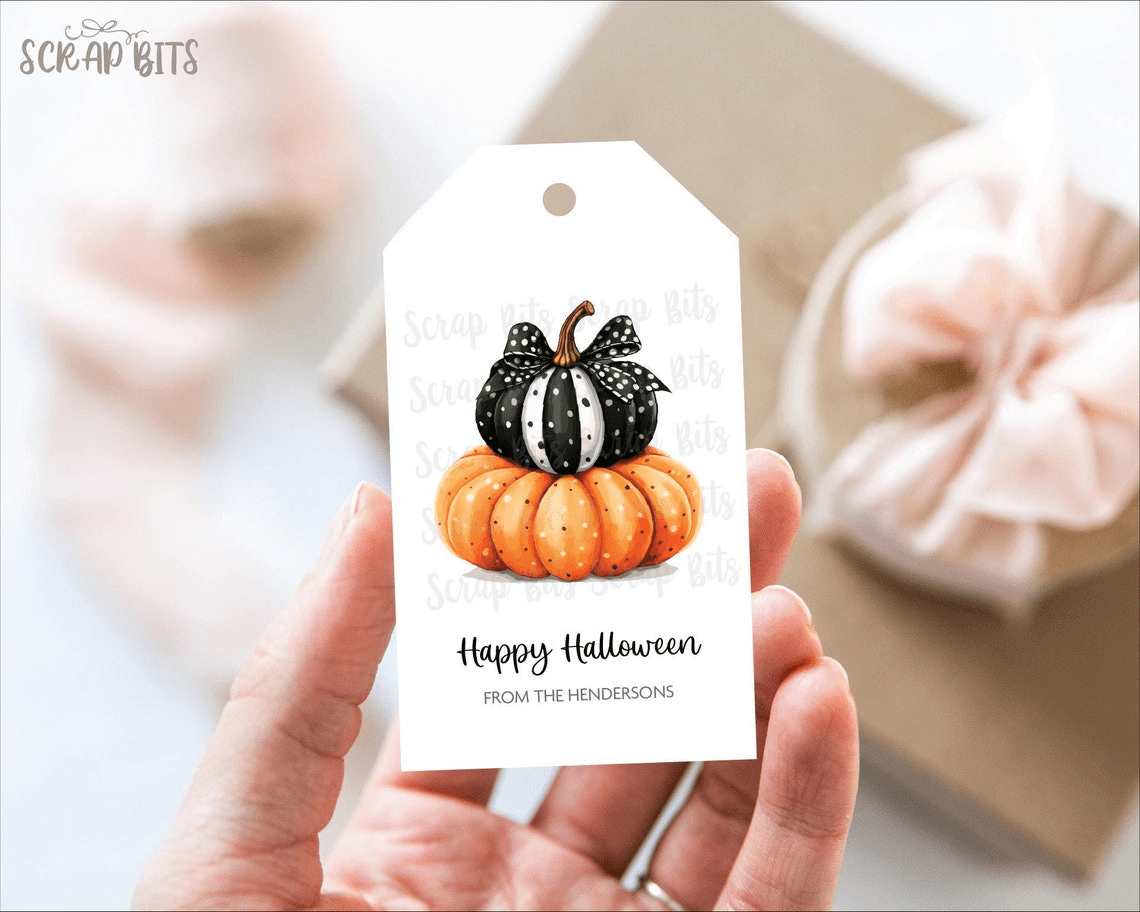 Stacked Pumpkins Halloween Tags, Black + White Polka Dots . Halloween Treat Bag Tags - Scrap Bits
