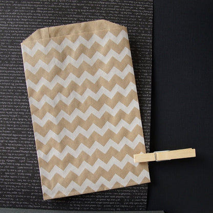 Flat Treat Bags, Kraft Paper Gift Bags . White Polka Dots, Stripes, Chevron or Honeycomb . 5x7.5 inches - Scrap Bits